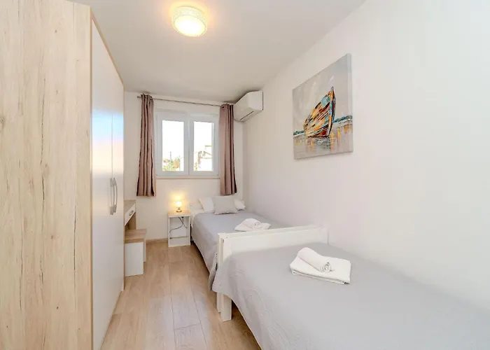 Apartment By Interhome Privlaka (Zadar)