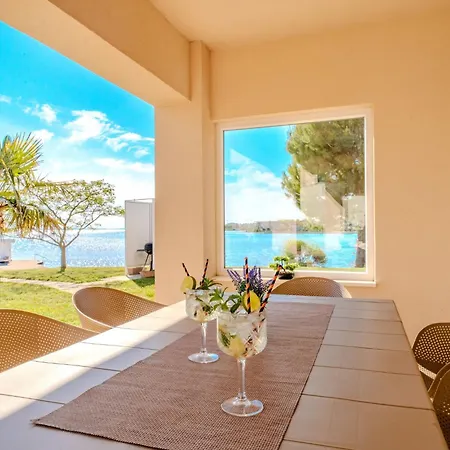 Апартаменты By Interhome Привлака