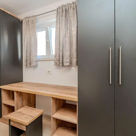 By Interhome Апартаменты Привлака